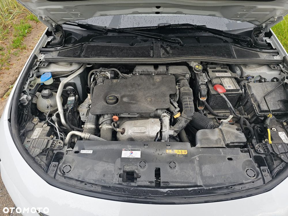 Peugeot 308 1.5 BlueHDi GT Pack S&S EAT8 - 11