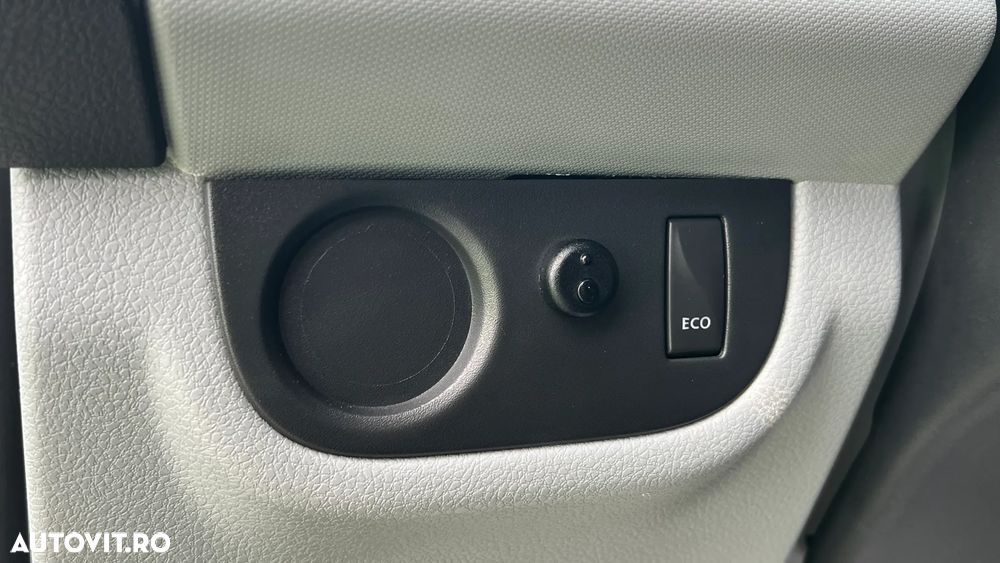 Dacia Sandero 1.5 75CP Laureate - 13