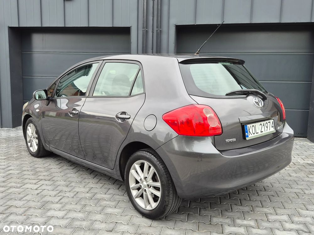 Toyota Auris 1.4 VVT-i Terra - 5
