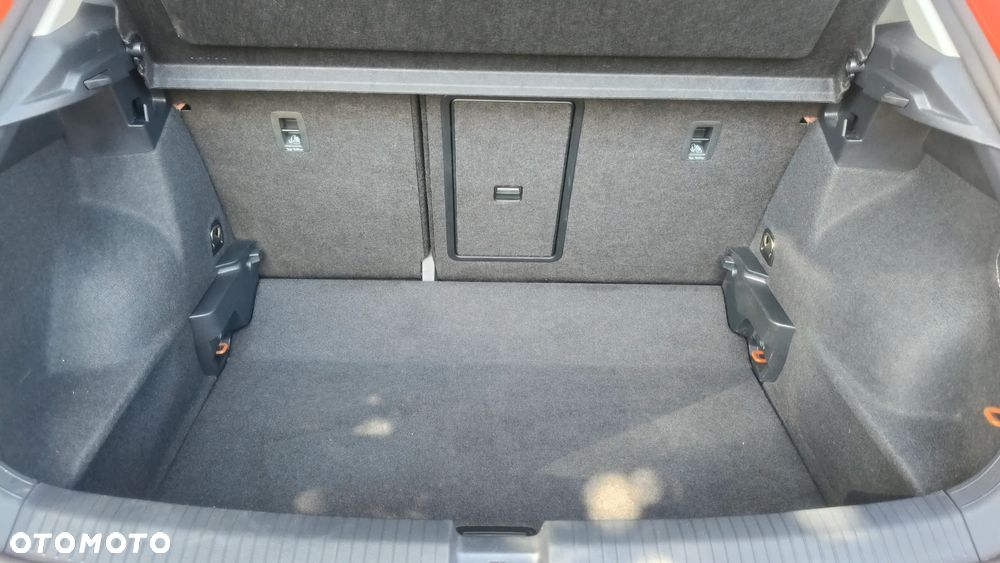 Volkswagen T-Roc 1.5 TSI OPF DSG ACTIVE - 28