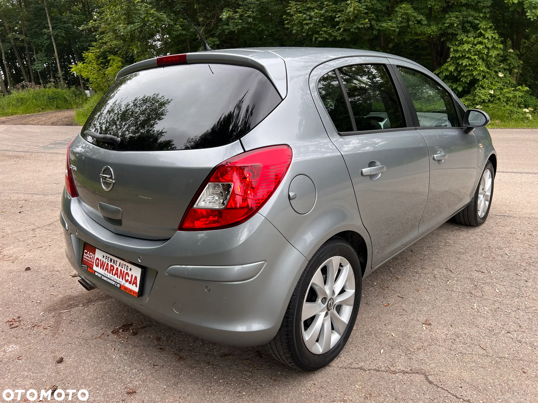 Opel Corsa 1.4 16V Cosmo - 7
