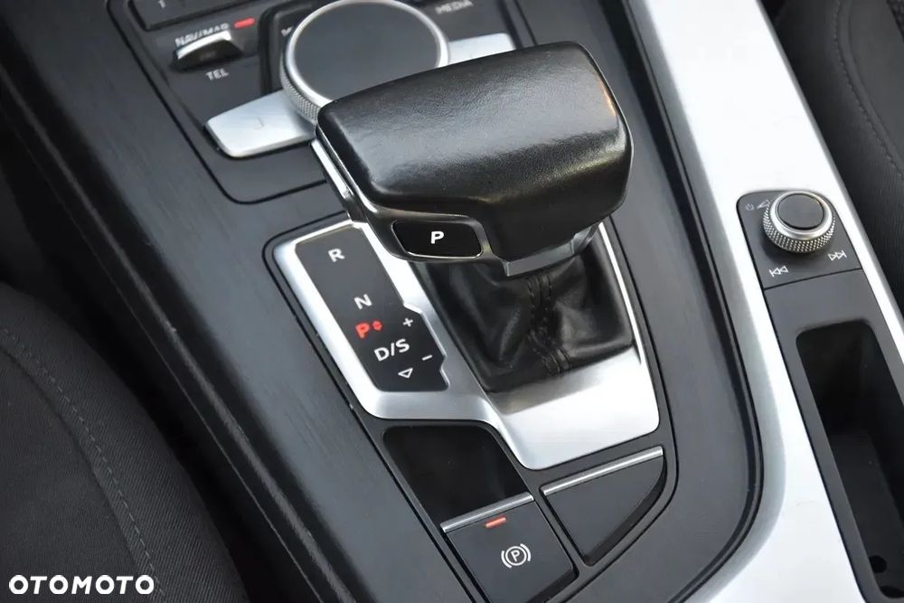 Audi A4 Avant 2.0 TDI S tronic - 14