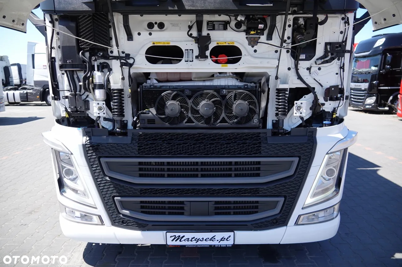 Volvo FH 460 / ZESTAW TANDEM / 120 M3 / CAŁA NA PODUSZKACH  / KLIMA POSTOJOWA  / PRZEJAZDOWY /  WIELTON / 2020 R / PO ZŁOTYM KONTRAKCIE SERWISOWYM - 36