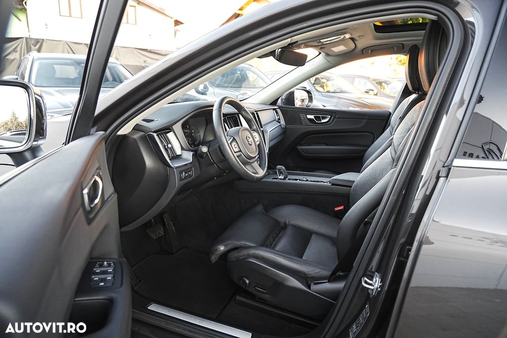 Volvo XC 60 Recharge T6 Twin Engine eAWD Inscription Expression - 17