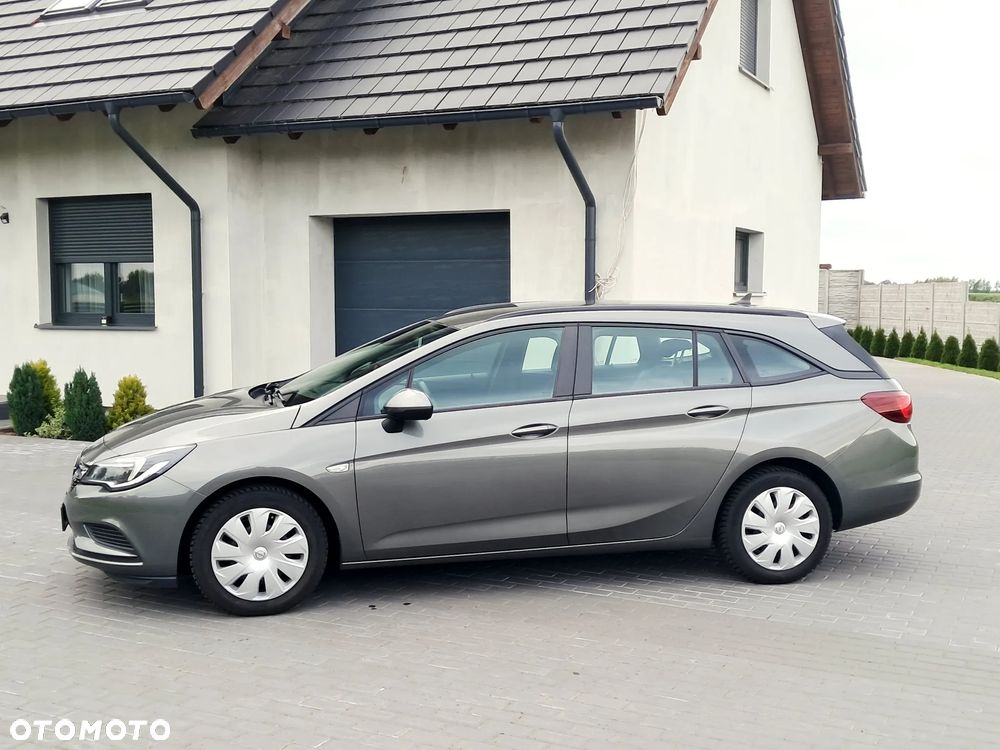 Opel Astra 1.6 CDTI Cosmo - 2
