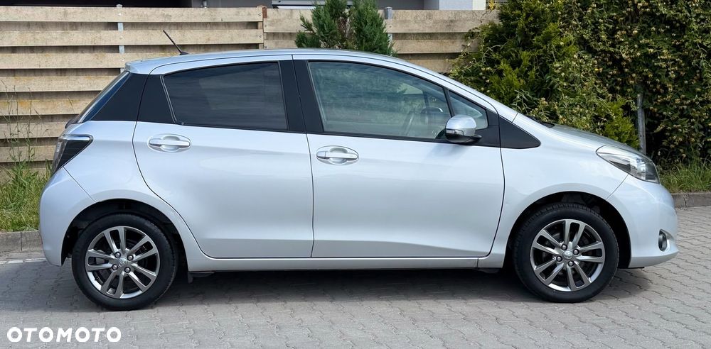 Toyota Yaris 1.33 Prestige - 10