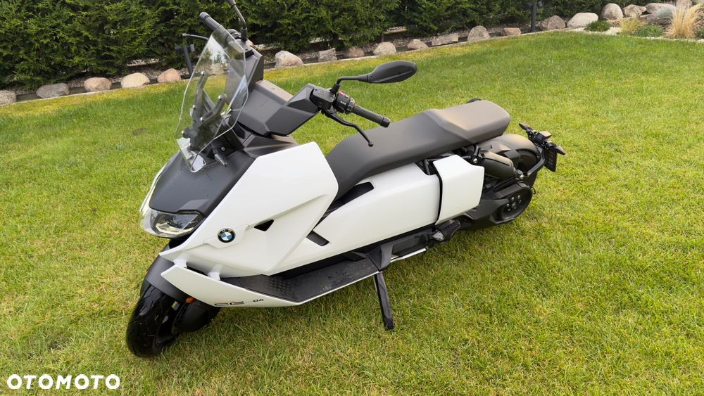 BMW CE 04 - 11