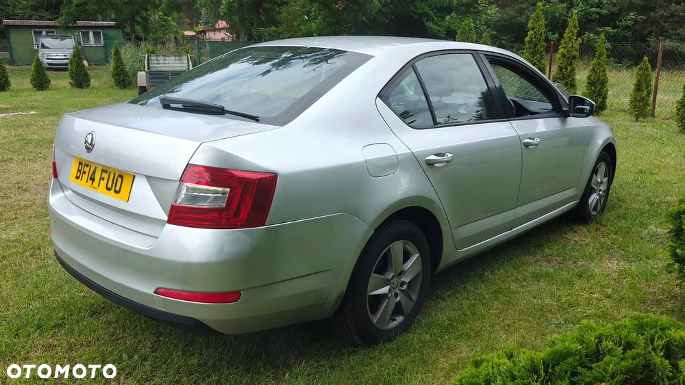 Skoda Octavia 1.6 TDI Classic DSG - 5