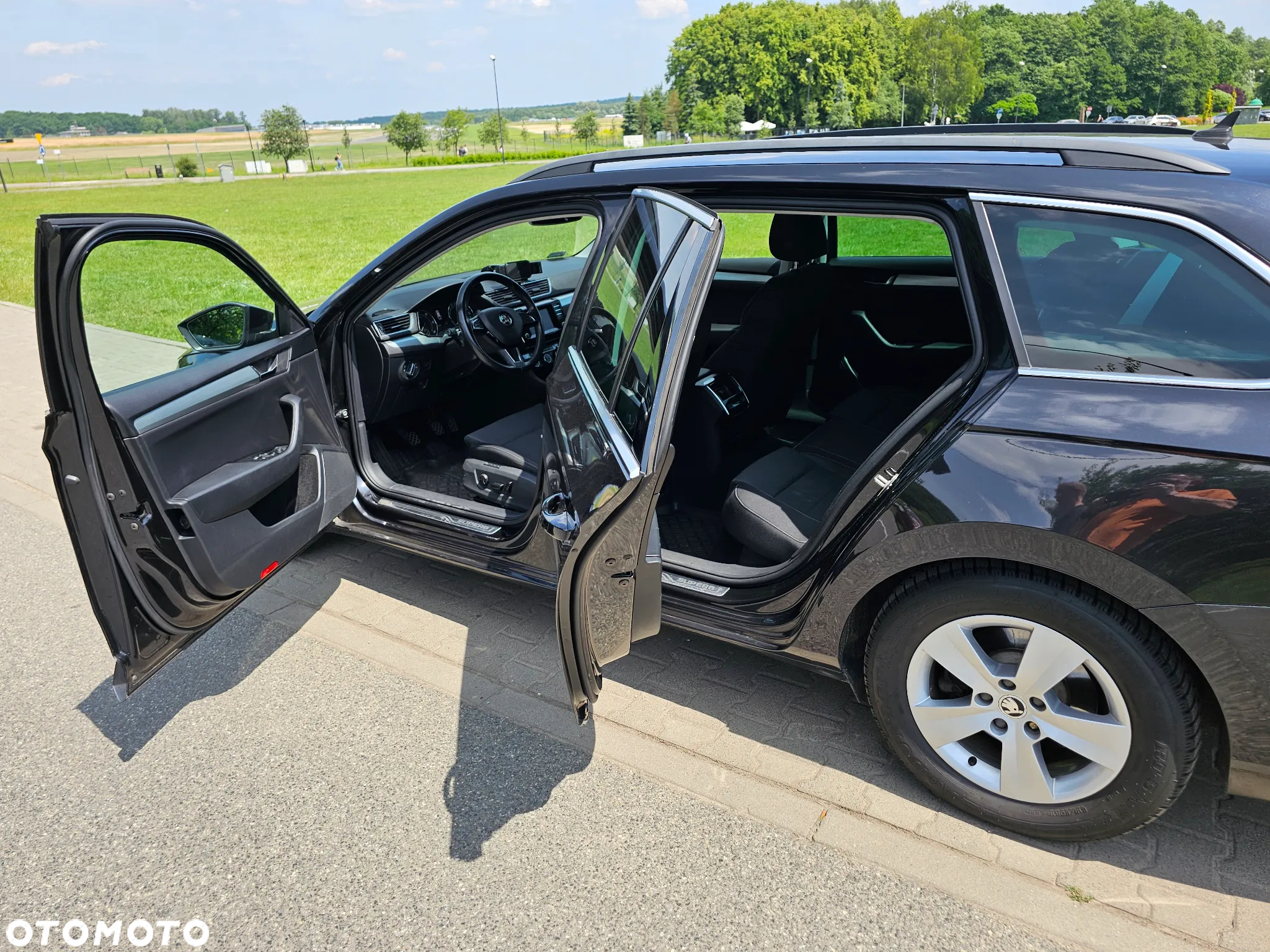 Skoda Superb 1.6 TDI Ambition - 13