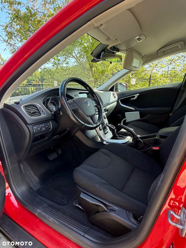 Volvo V40 Cross Country T4 AWD Ocean Race - 12