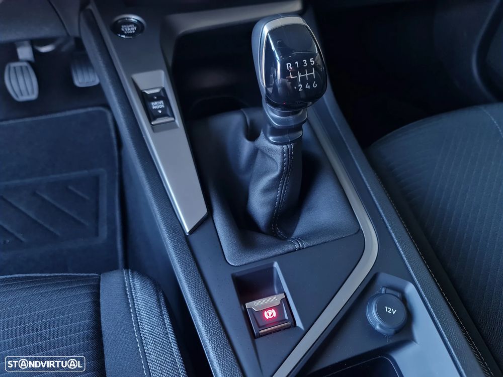 Peugeot 308 1.2 PureTech Style - 11