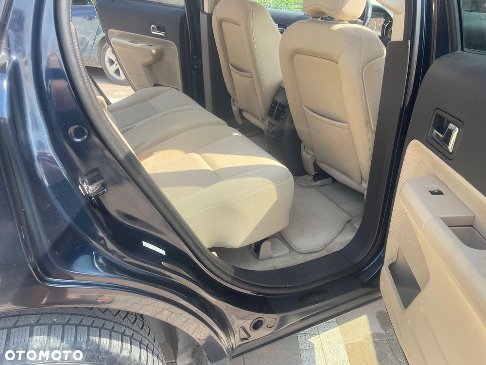 Ford Edge - 16