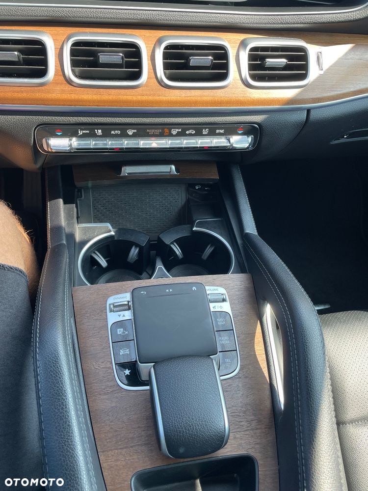 Mercedes-Benz GLE - 12