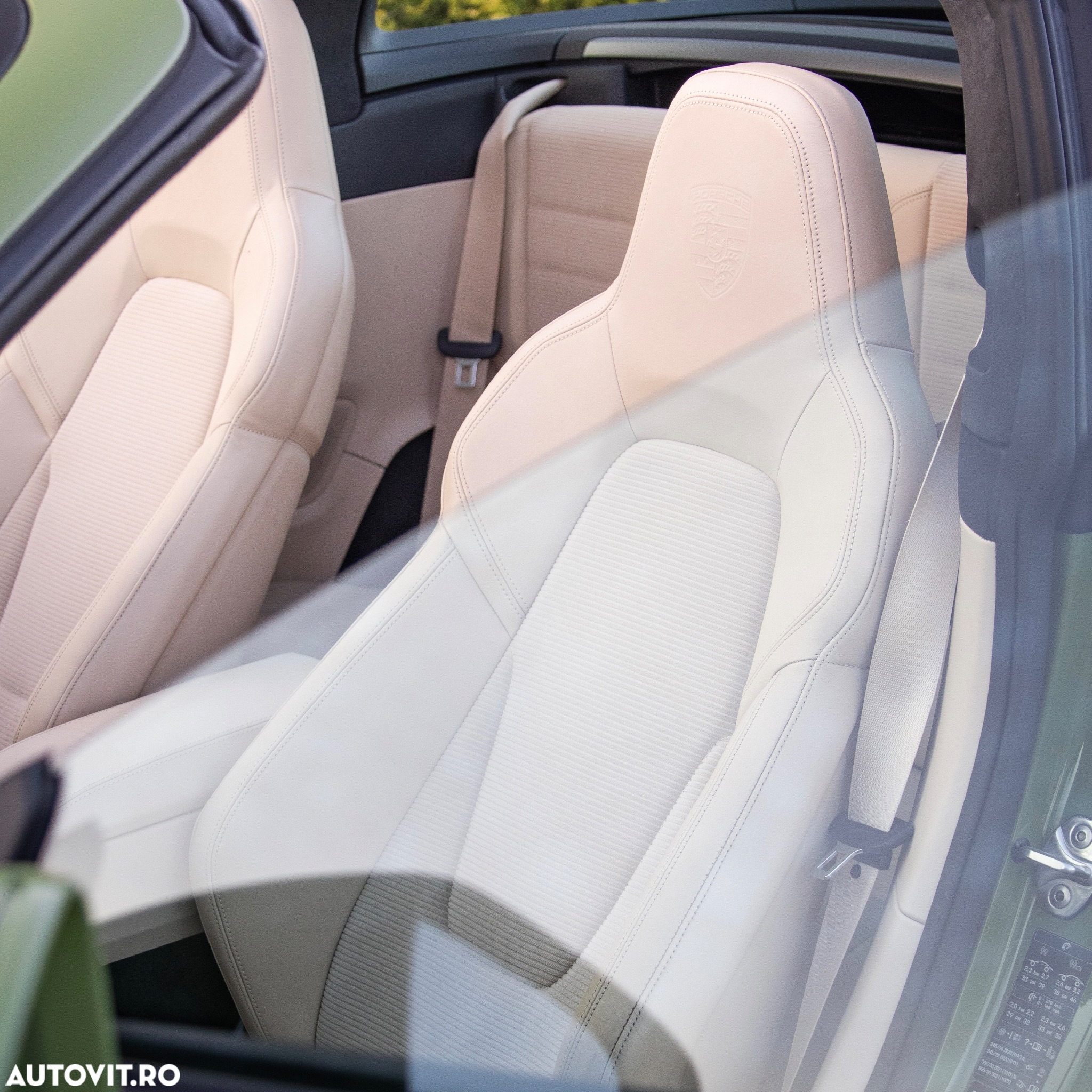 Porsche 911 Targa 4S PDK - 23