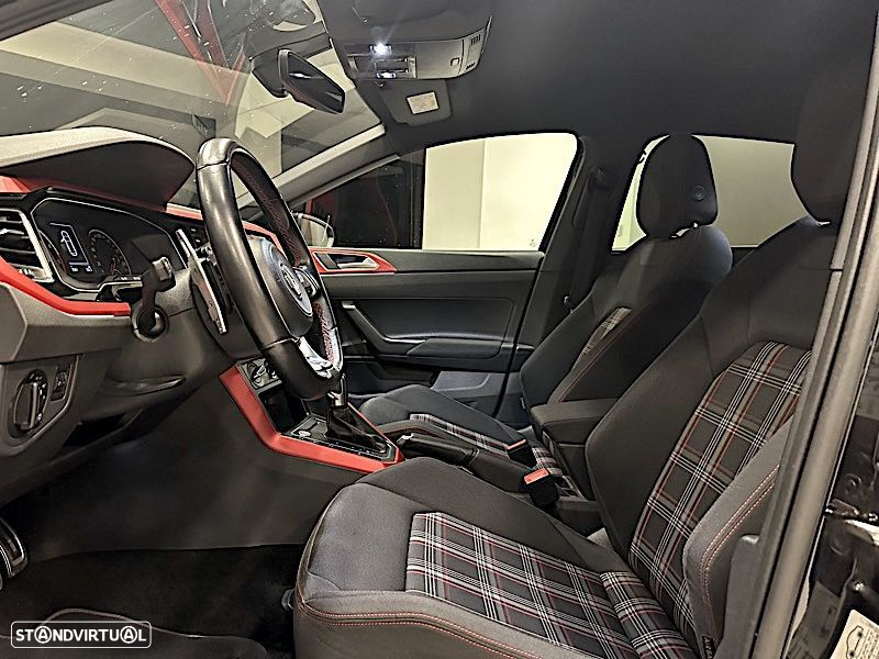 VW Polo 2.0 TSI GTI DSG - 23