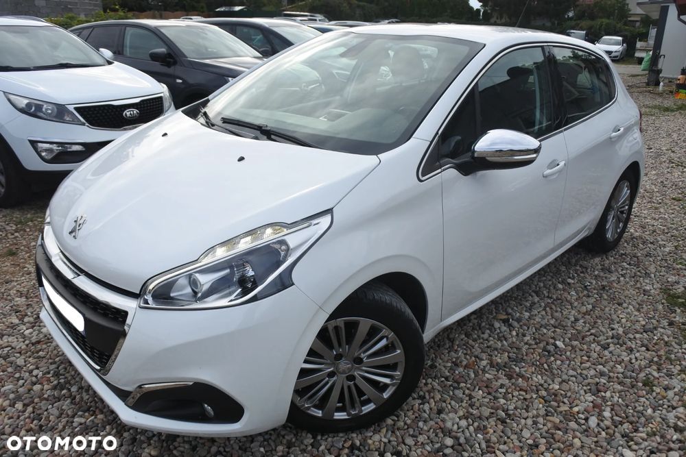 Peugeot 208 PureTech 110 Stop & Start EAT6 Allure - 2
