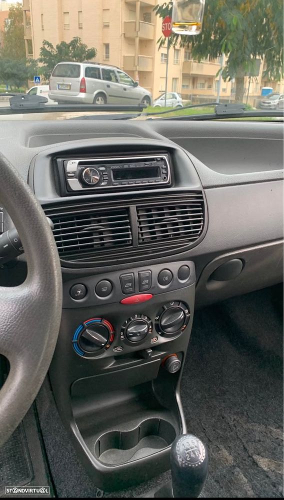 Fiat Punto 70 JTD Multijet Dynamic - 3