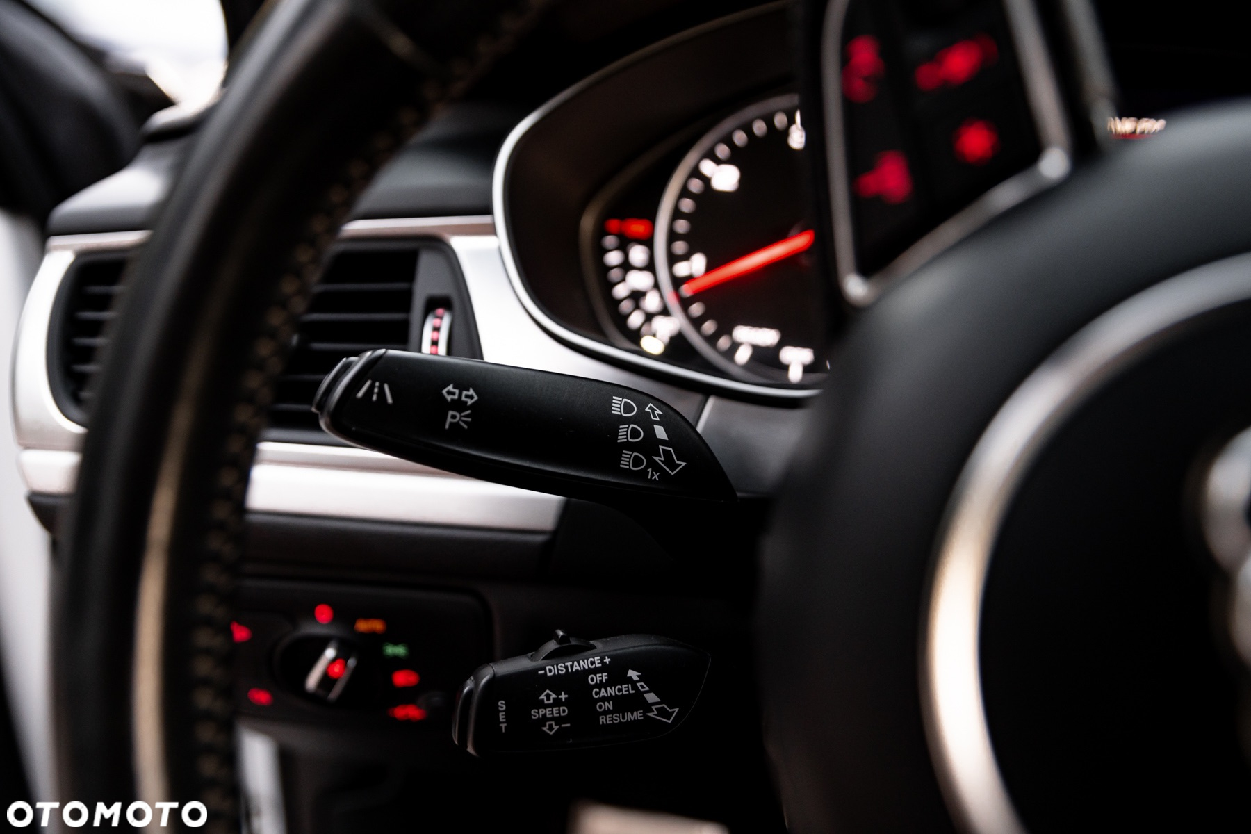 Audi A6 Avant 3.0 TDI quattro S tronic - 32