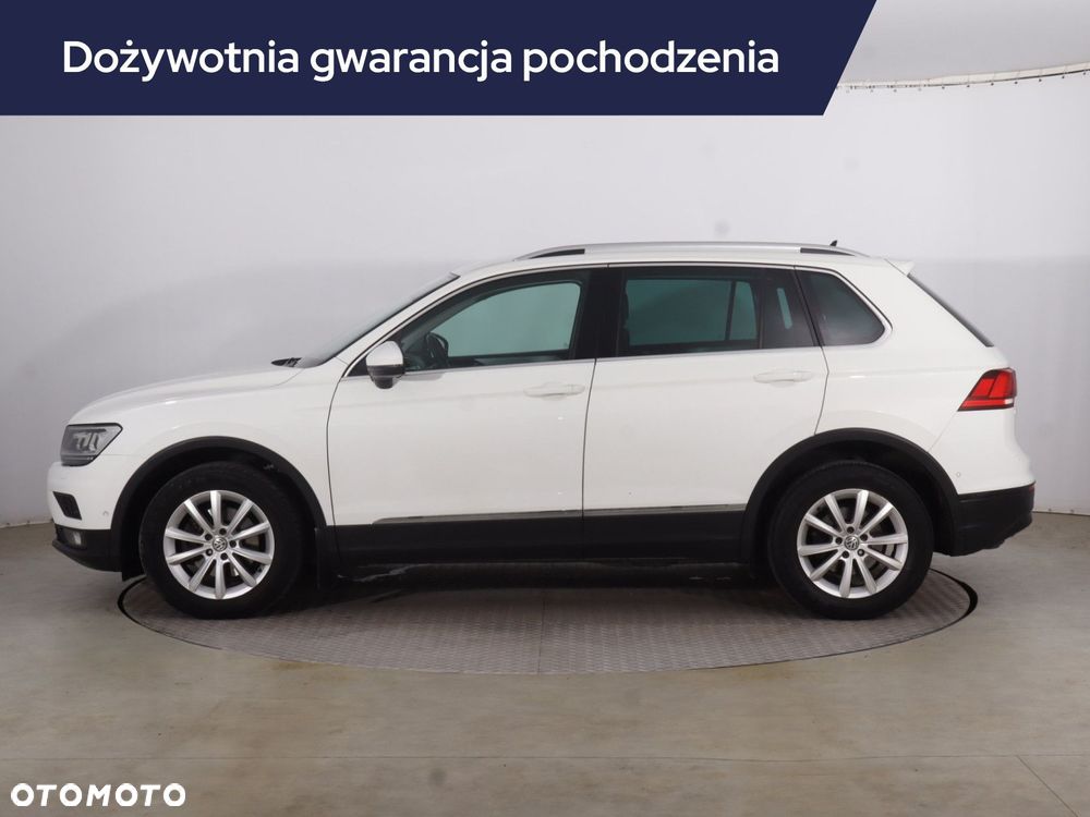 Volkswagen Tiguan - 4