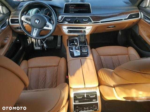 BMW 7 Series M760i xDrive 2018, 6.6L AWD, części USA - 8
