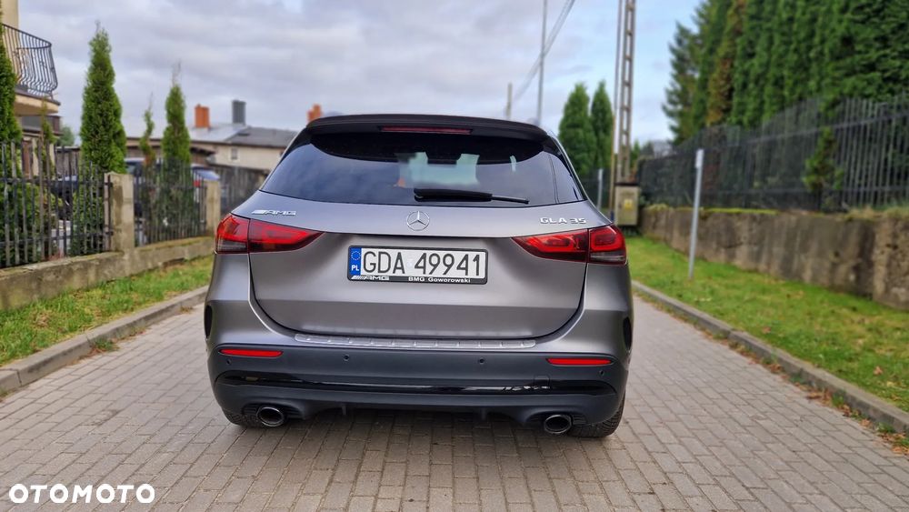 Mercedes-Benz GLA - 7