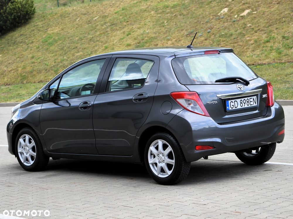 Toyota Yaris 1.33 Prestige - 4