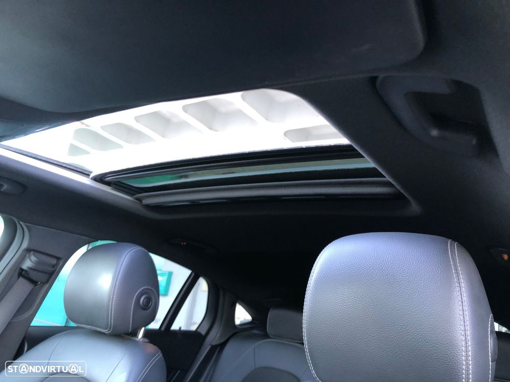 Mercedes-Benz GLC 220 d 4Matic 9G-TRONIC AMG Line - 17