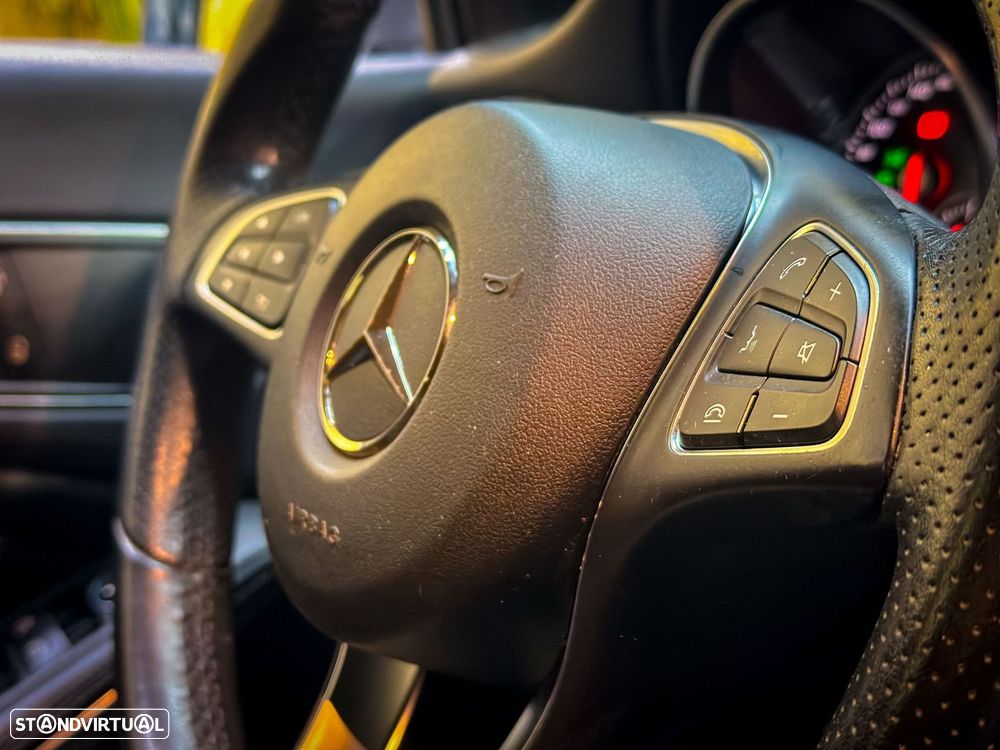 Mercedes-Benz CLA 180 - 21