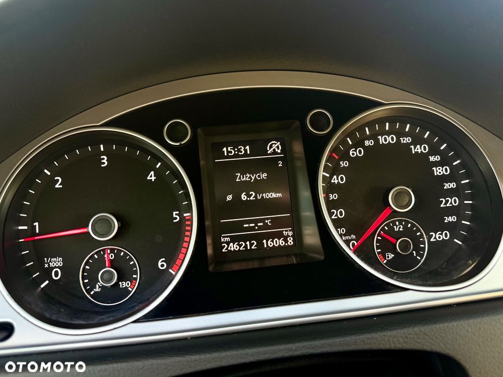 Volkswagen Passat 2.0 TDI Highline DSG - 19