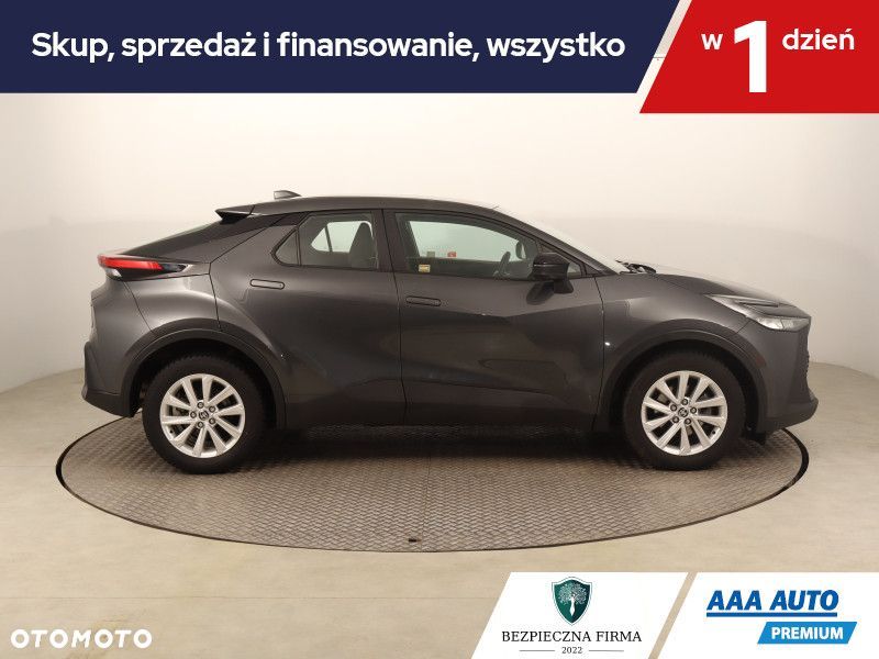 Toyota C-HR - 8