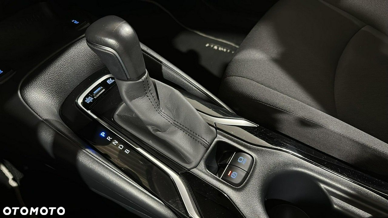 Toyota Corolla - 17