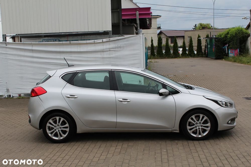 Kia Ceed 1.6 Crdi M Euro2012 - 3