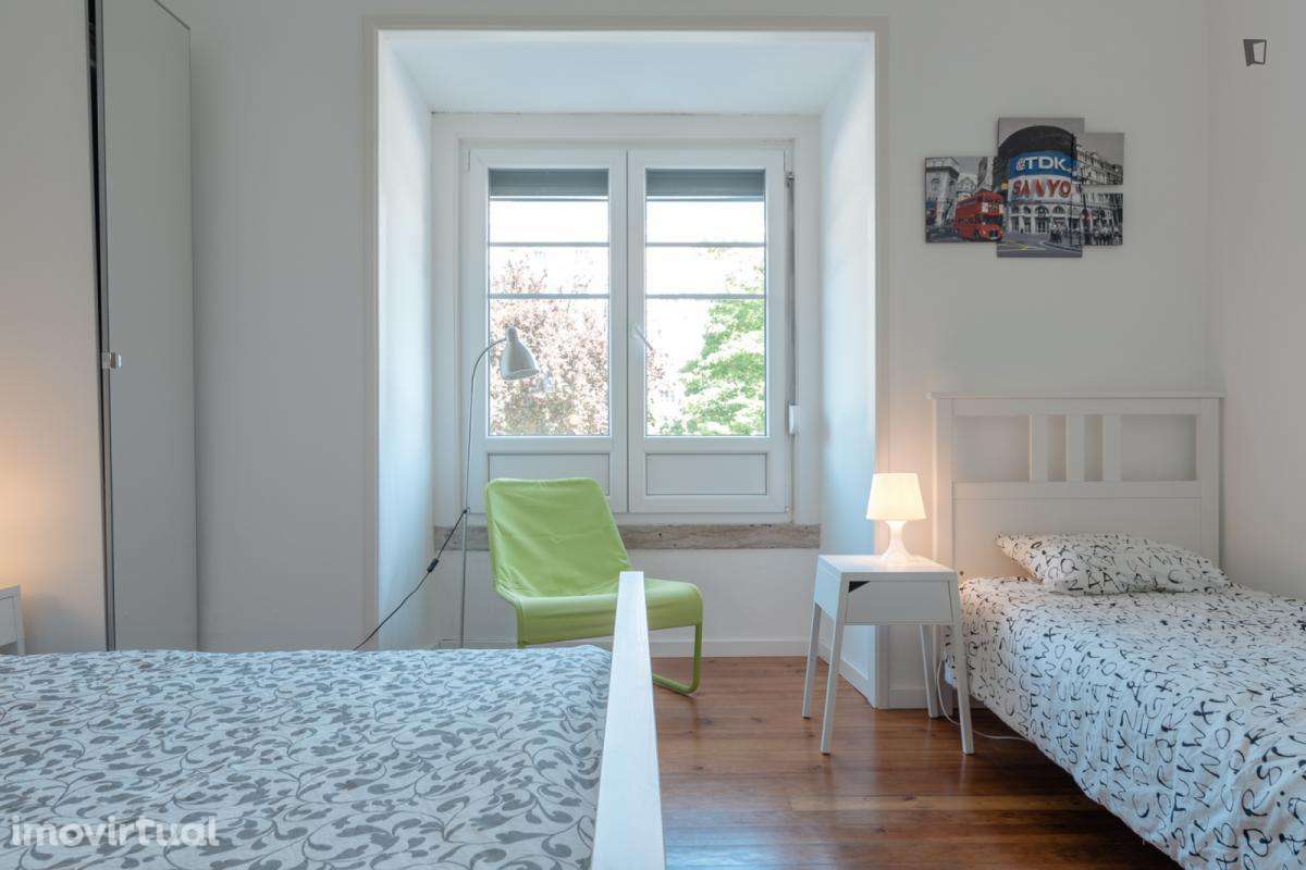Quarto - localizado em Alameda Lisbon - Grande imagem: 3/22