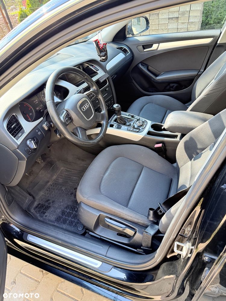 Audi A4 Avant - 6