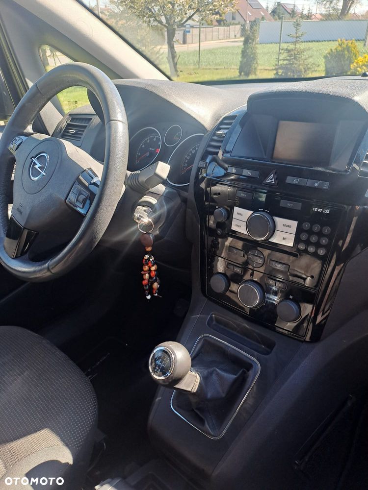 Opel Zafira 1.8 - 13
