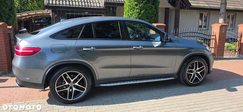 Mercedes-Benz GLE 350 d 4-Matic - 24