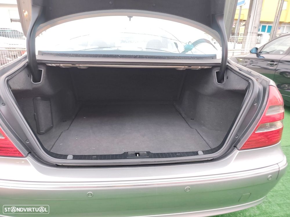 Mercedes-Benz E 220 CDI Avantgarde - 9