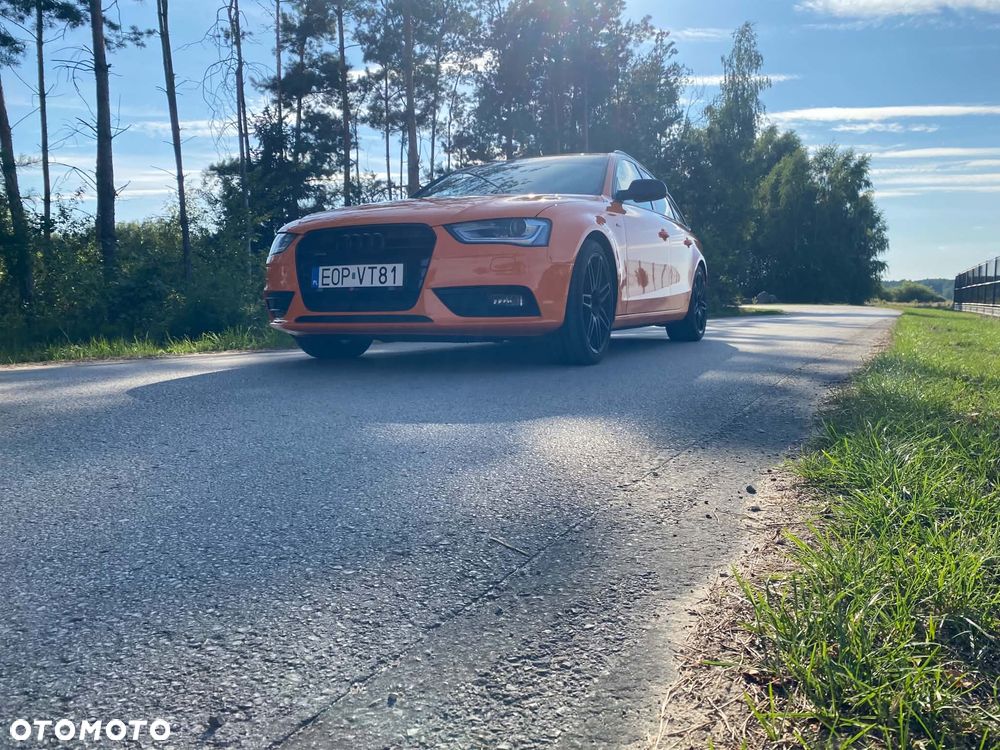 Audi A4 Avant 2.0 TDI Quattro Line - 12