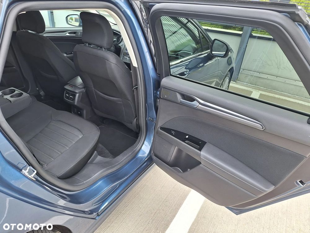 Ford Mondeo 2.0 EcoBlue Titanium - 22