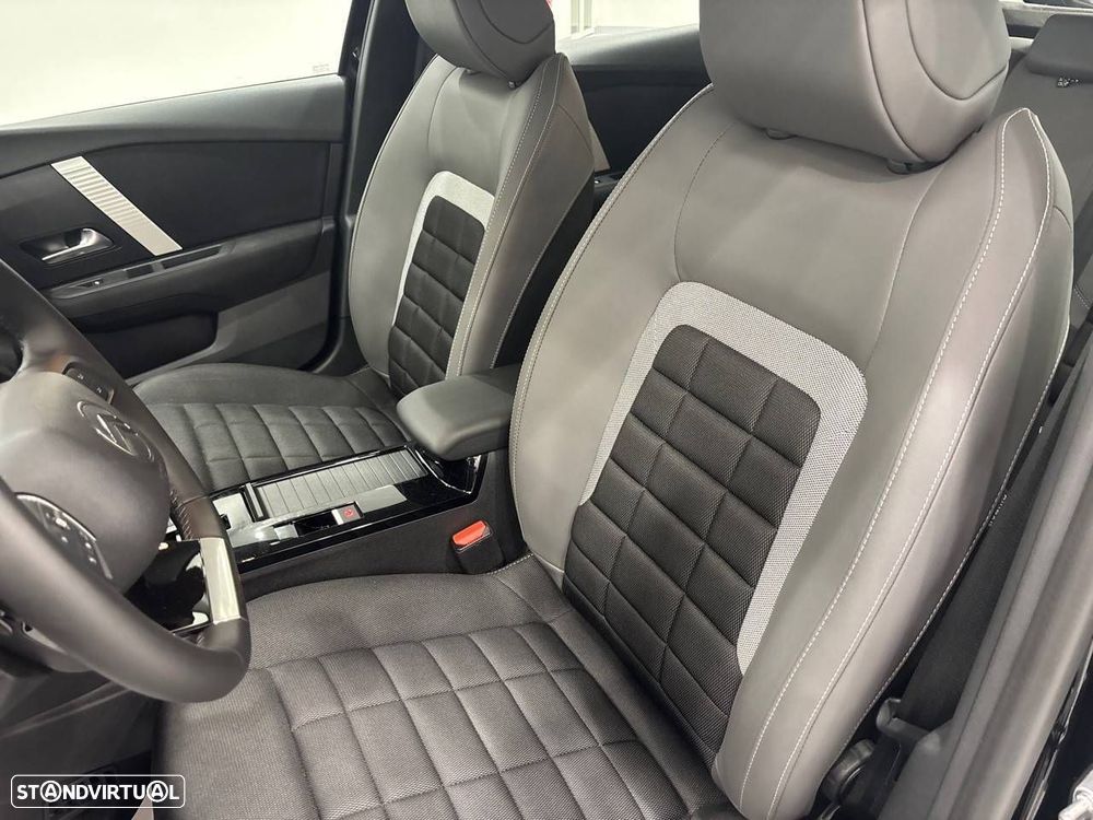 Citroën C4 1.2 Hybrid Plus e-DSC6 - 9