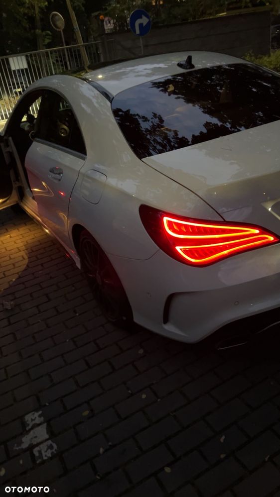 Mercedes-Benz CLA 200 AMG Line - 7