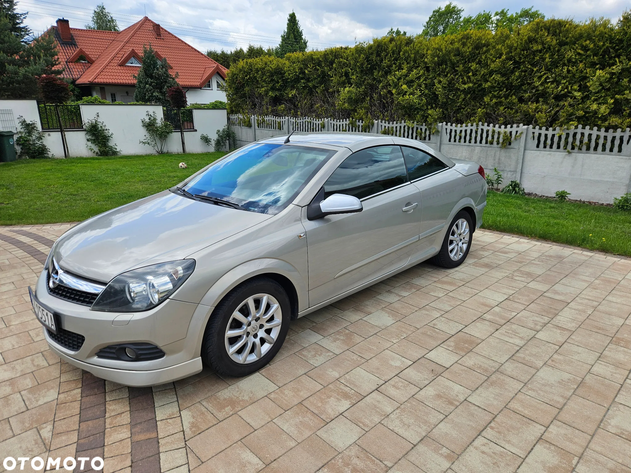 Opel Astra GTC 1.6 - 3