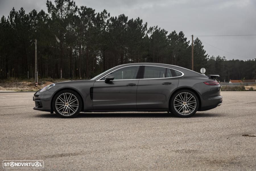Porsche Panamera 4 S - 12