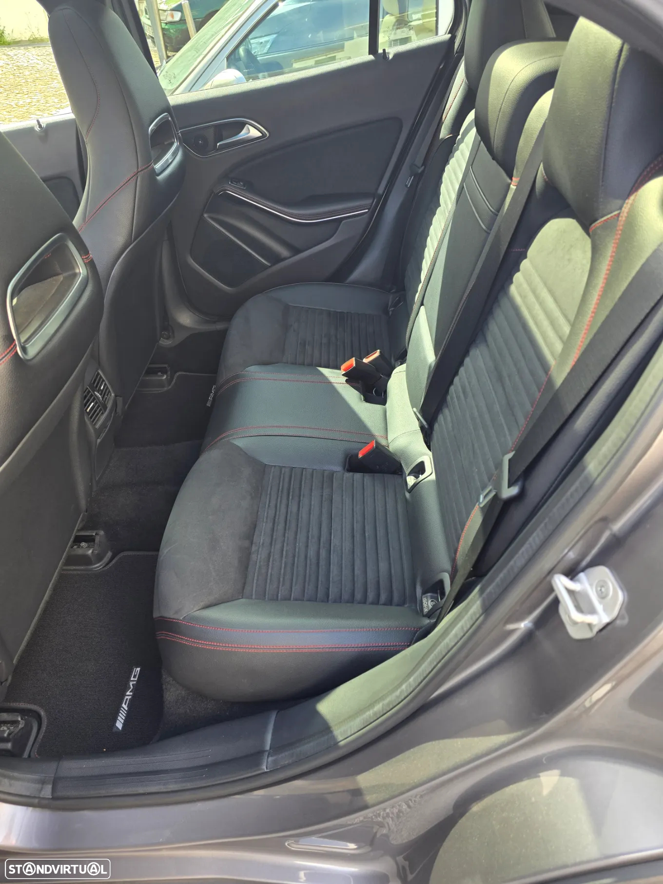 Mercedes-Benz GLA 45 AMG 4-Matic - 20