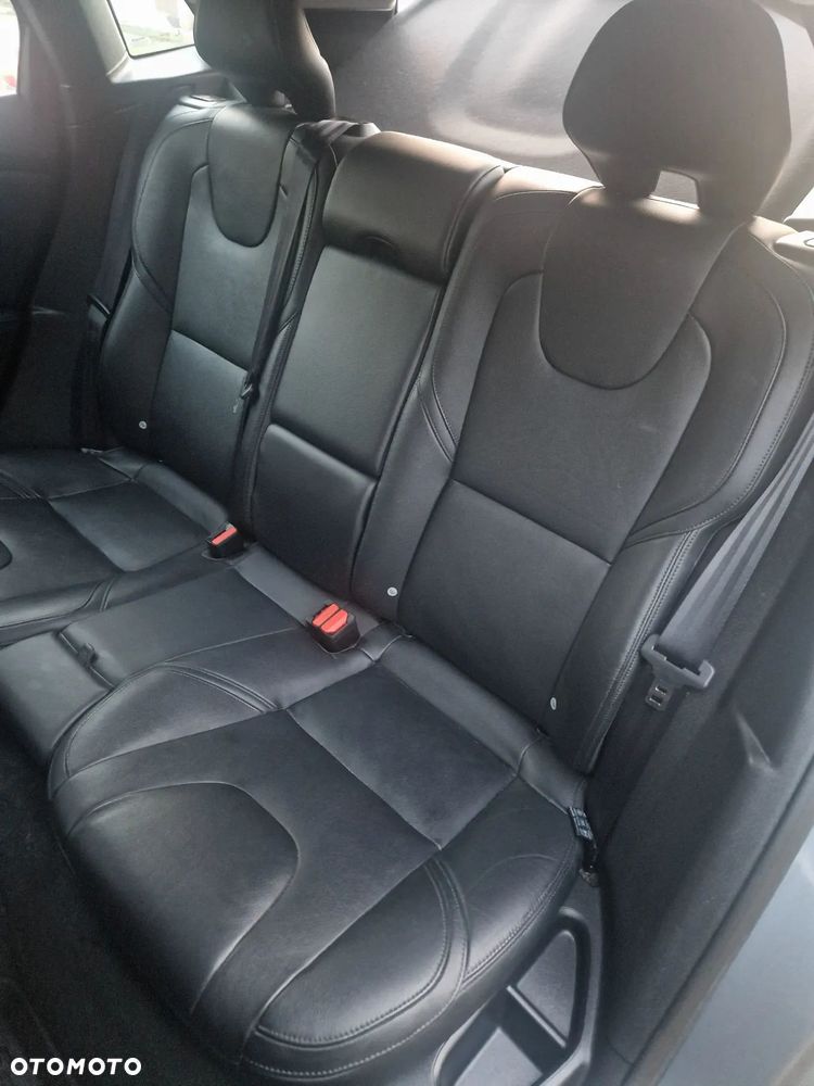 Volvo V40 D2 Momentum - 11