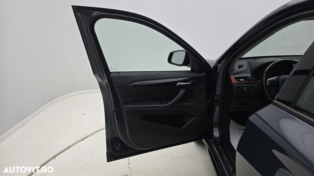 BMW X1 - 10