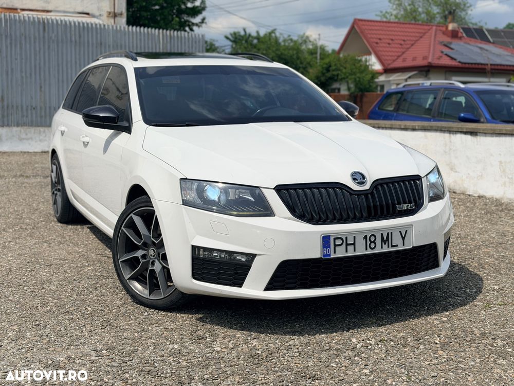 Skoda Octavia 2.0 TDI DSG RS - 2