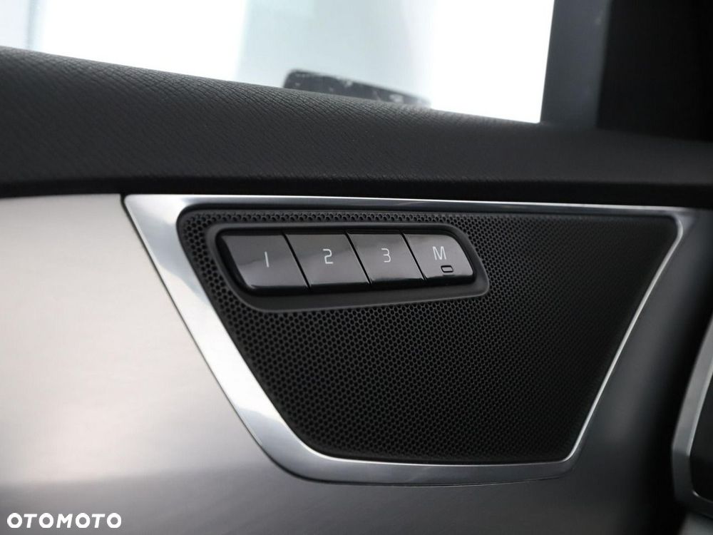 Volvo XC 90 T8 AWD Twin Engine Geartronic Momentum - 39