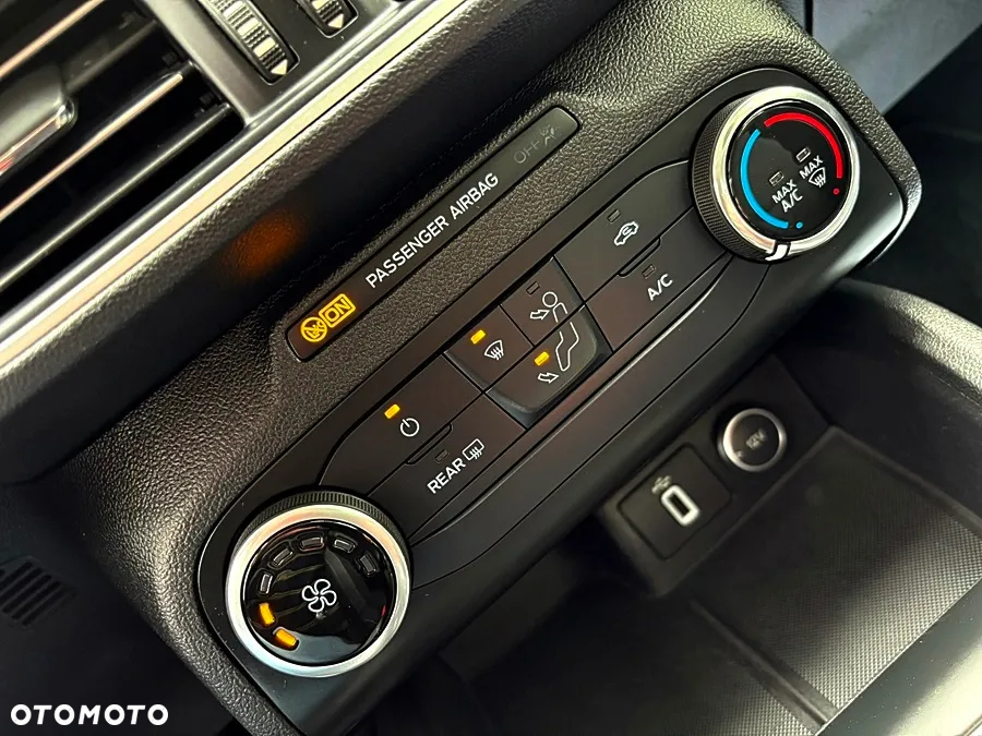 Ford Focus Turnier 1.5 EcoBlue Start-Stopp-System COOL&CONNECT - 28