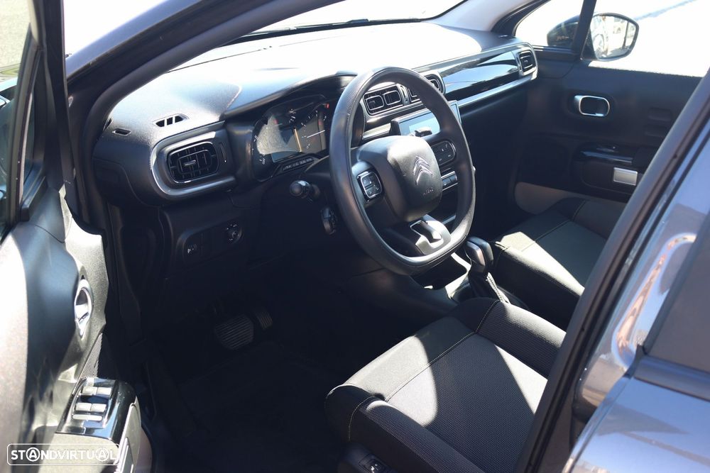 Citroën C3 1.2 PureTech Shine EAT6 - 24